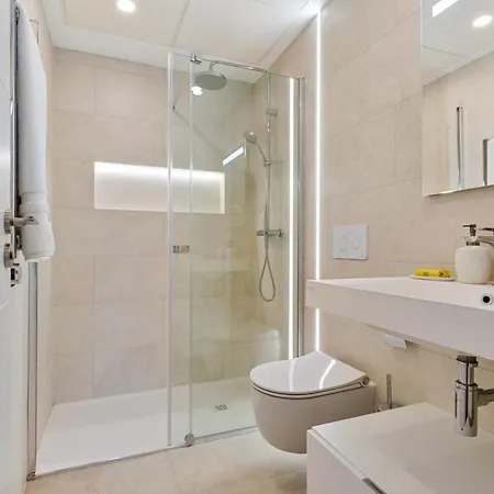 Magnificent Gem Of Jade Tower * Fuengirola